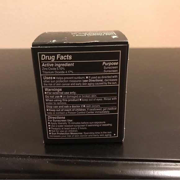 Perricone MD Cold Plasma+ Daily Defense Moisturizer SPF35. - Picture 3 of 7